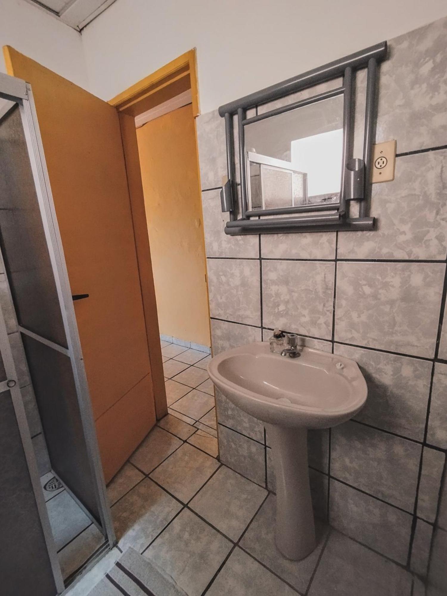 To Em Casa 1 Hostel Lencois Phòng bức ảnh